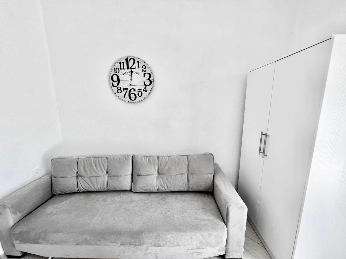 Propery Under Renovation Apartment Sarande Luaran gambar