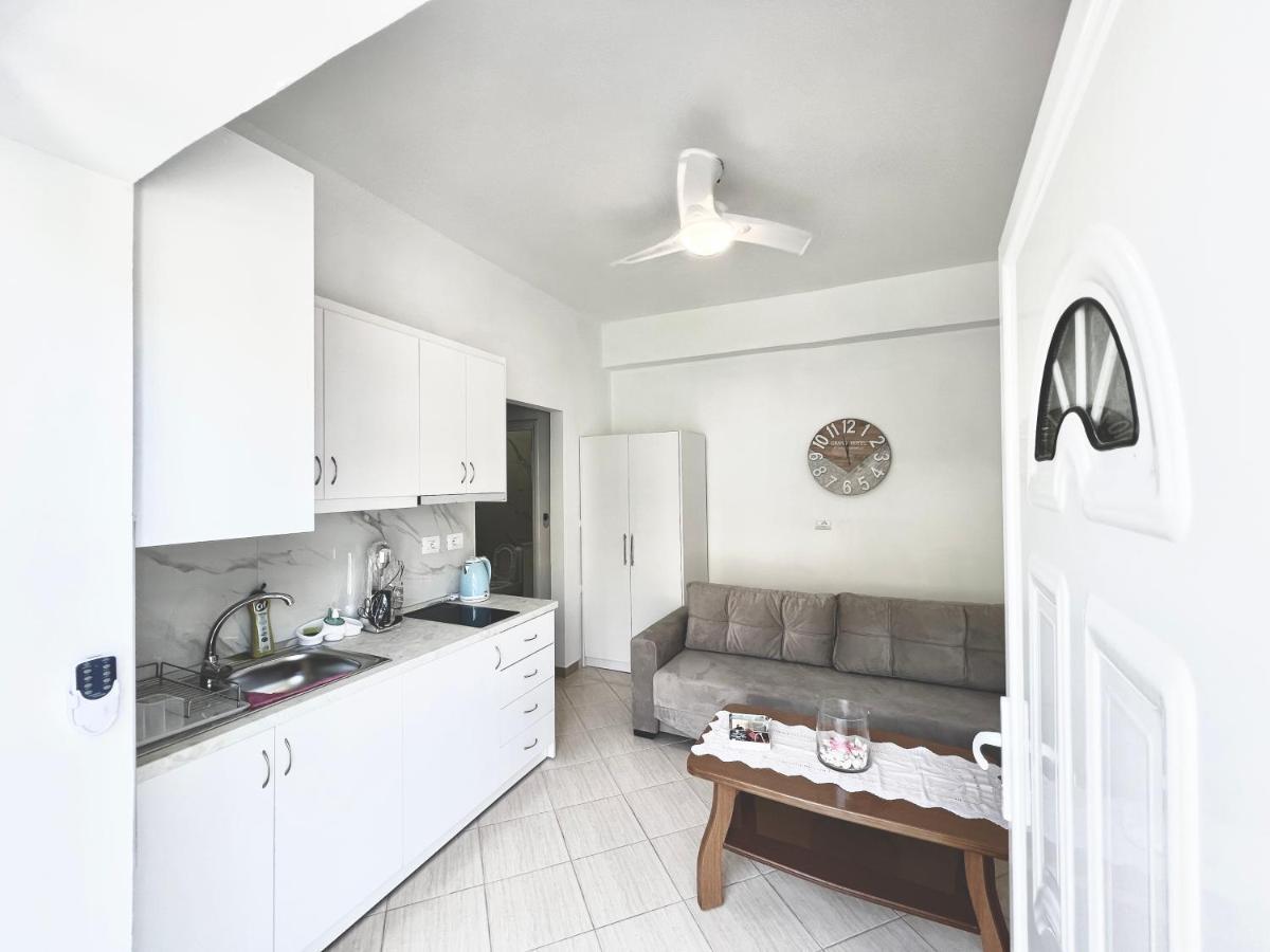 Propery Under Renovation Apartment Sarande Luaran gambar